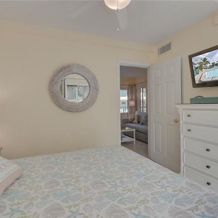 קלירווטר ביץ' Five Palms Vacation Rentals- Daily - Weekly - Monthly מראה חיצוני תמונה
