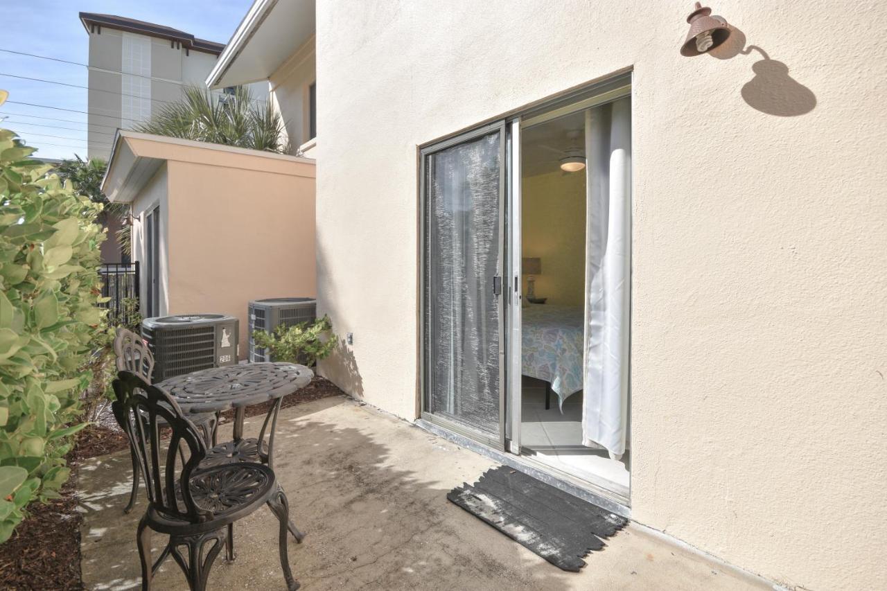 קלירווטר ביץ' Five Palms Vacation Rentals- Daily - Weekly - Monthly מראה חיצוני תמונה