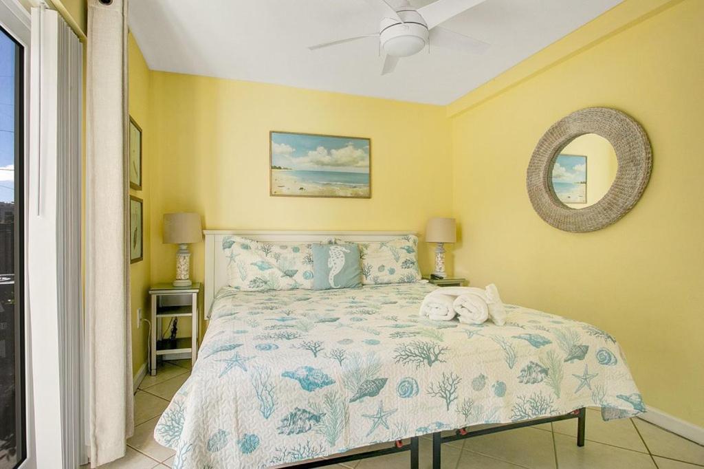 קלירווטר ביץ' Five Palms Vacation Rentals- Daily - Weekly - Monthly מראה חיצוני תמונה