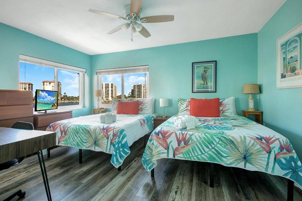 קלירווטר ביץ' Five Palms Vacation Rentals- Daily - Weekly - Monthly מראה חיצוני תמונה