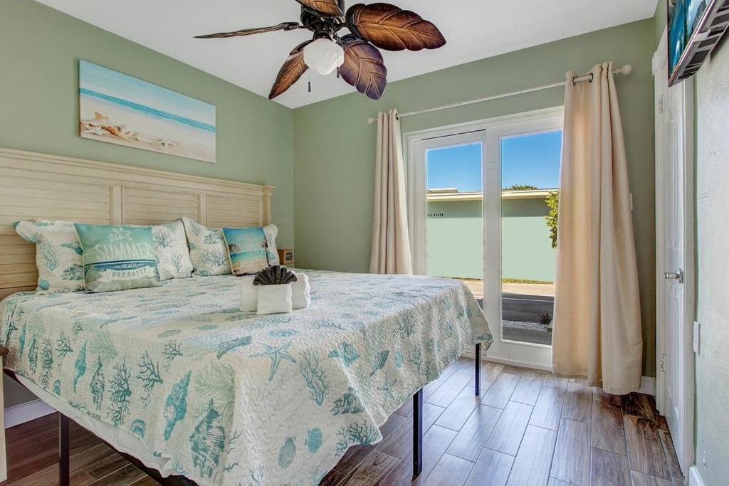קלירווטר ביץ' Five Palms Vacation Rentals- Daily - Weekly - Monthly מראה חיצוני תמונה