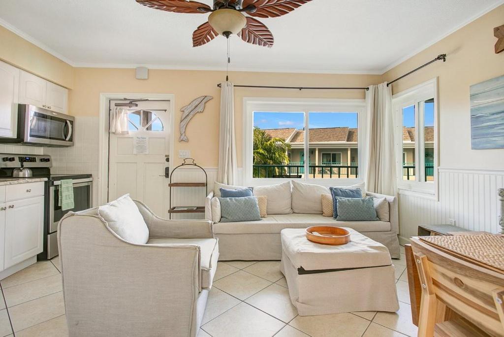 קלירווטר ביץ' Five Palms Vacation Rentals- Daily - Weekly - Monthly מראה חיצוני תמונה