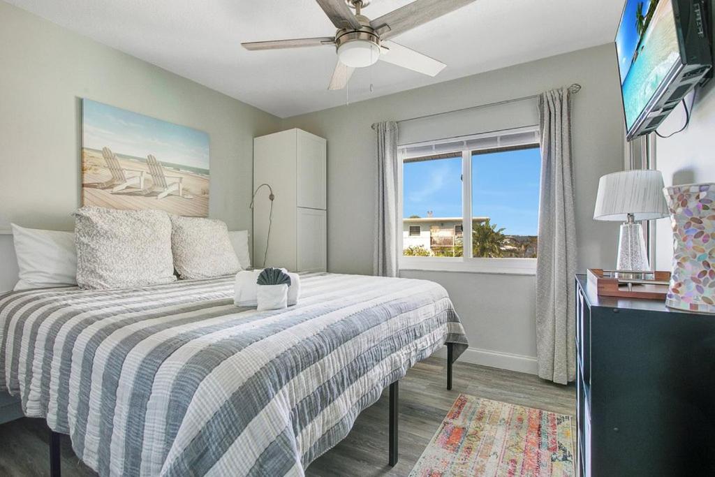 קלירווטר ביץ' Five Palms Vacation Rentals- Daily - Weekly - Monthly מראה חיצוני תמונה