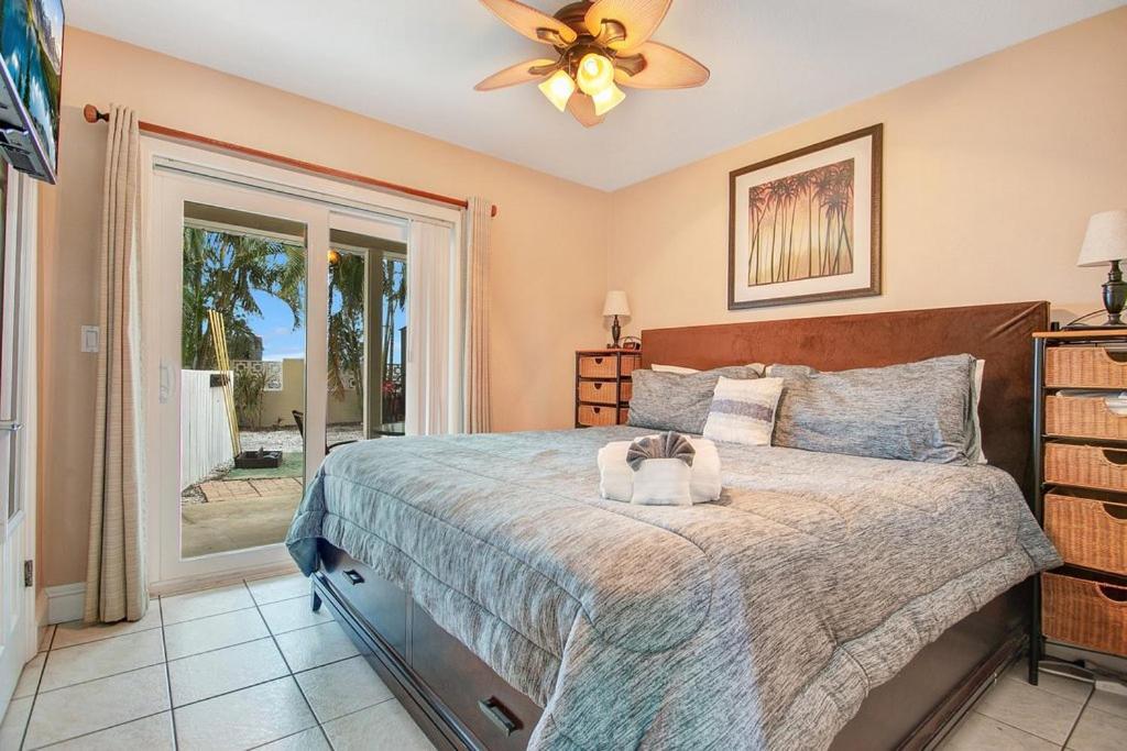 קלירווטר ביץ' Five Palms Vacation Rentals- Daily - Weekly - Monthly מראה חיצוני תמונה