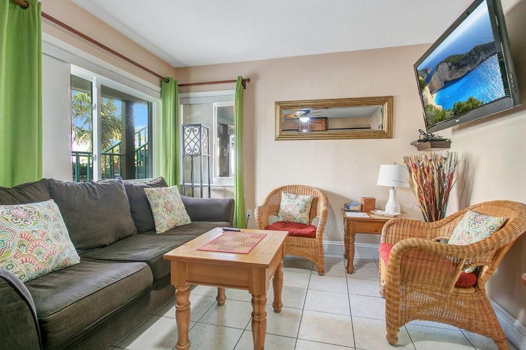 קלירווטר ביץ' Five Palms Vacation Rentals- Daily - Weekly - Monthly מראה חיצוני תמונה